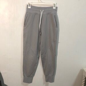 Lululemon Gray woman’s grey joggers
